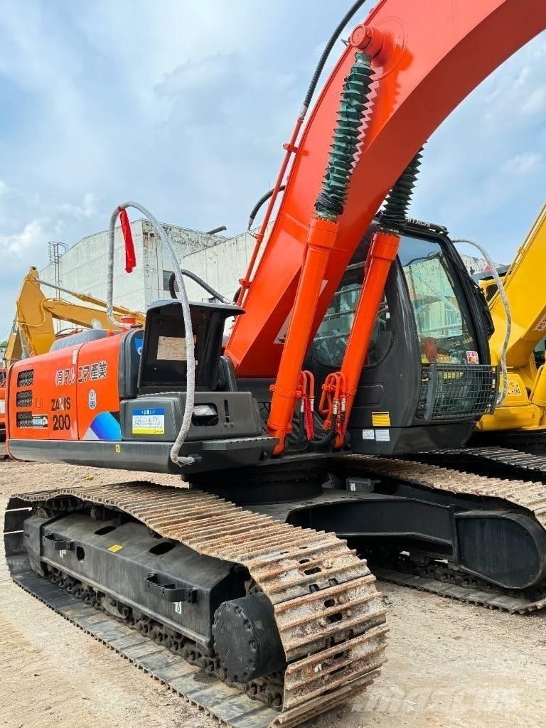 Hitachi ZX 200 Bagri goseničarji