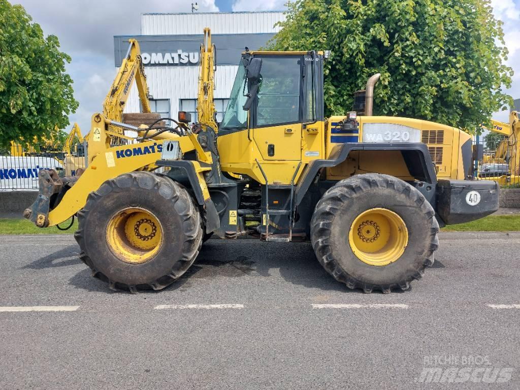 Komatsu WA320-5 Kolesni nakladalci
