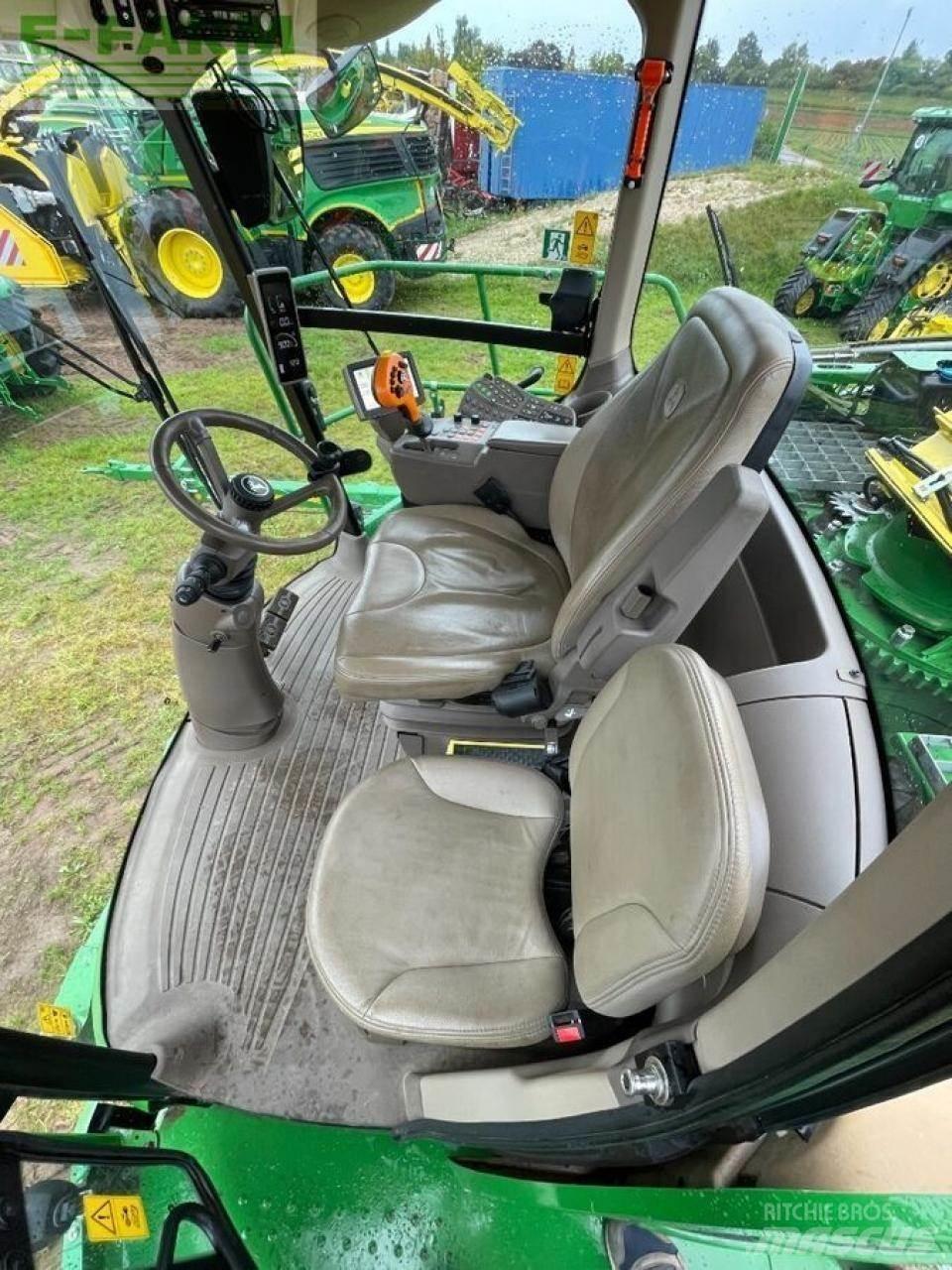 John Deere 8600 Stroji za krmo na lastni pogon