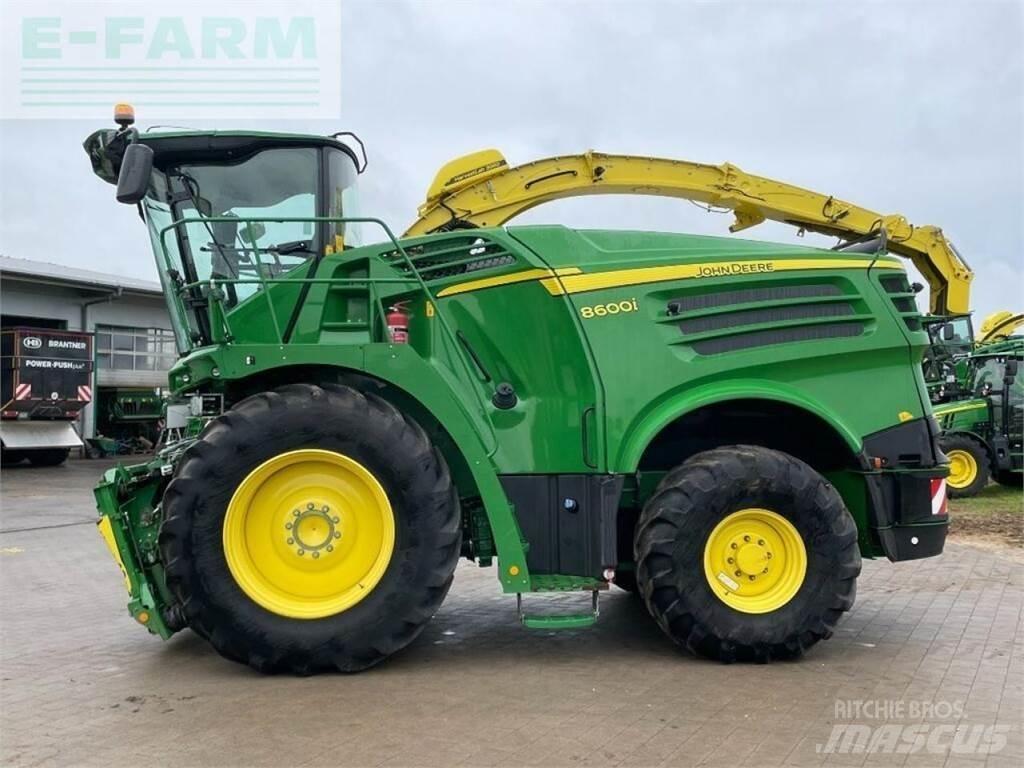 John Deere 8600 Stroji za krmo na lastni pogon
