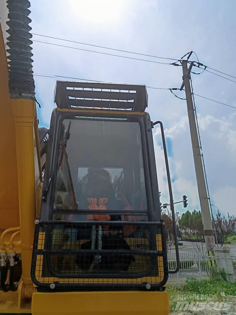 Komatsu PC 200 Bagri goseničarji