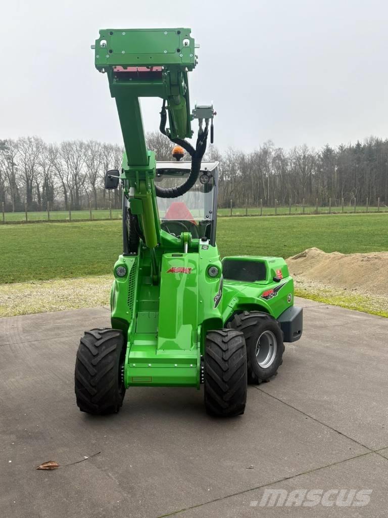 Avant 650 Večnamenski nakladalci