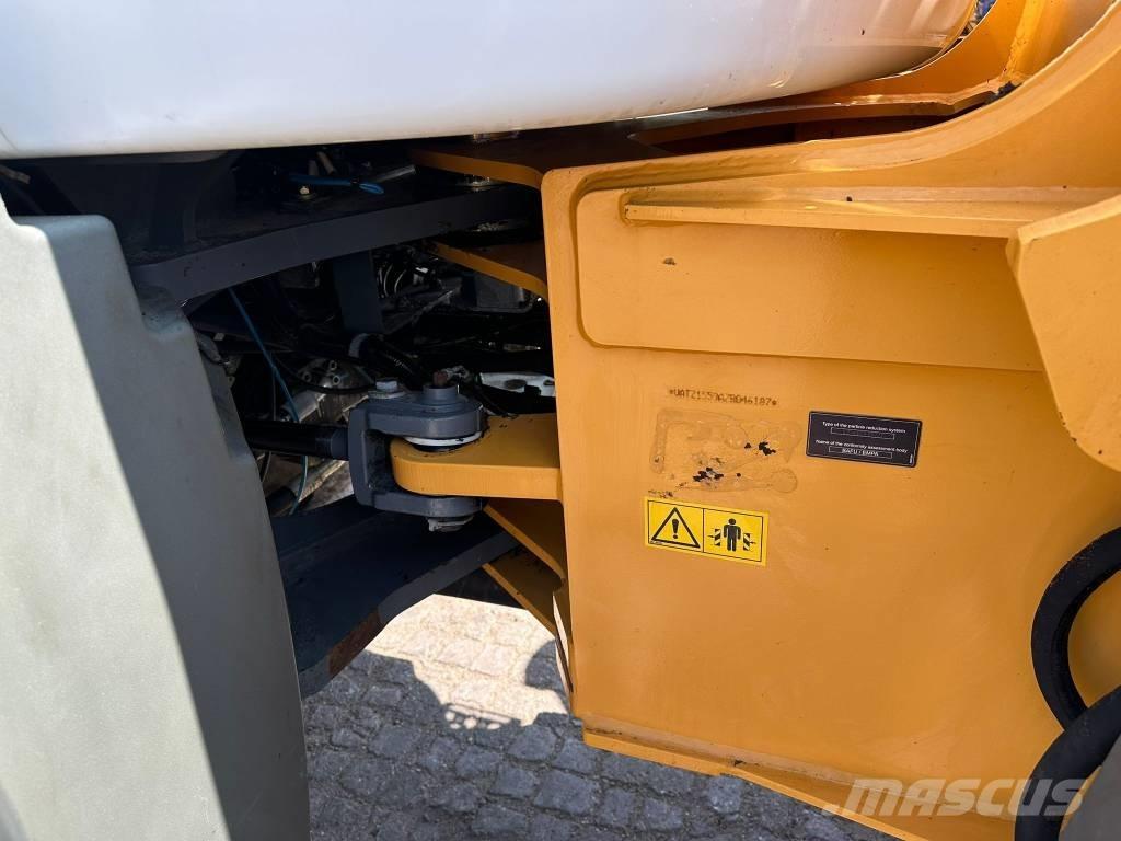 Liebherr L 538 Kolesni nakladalci