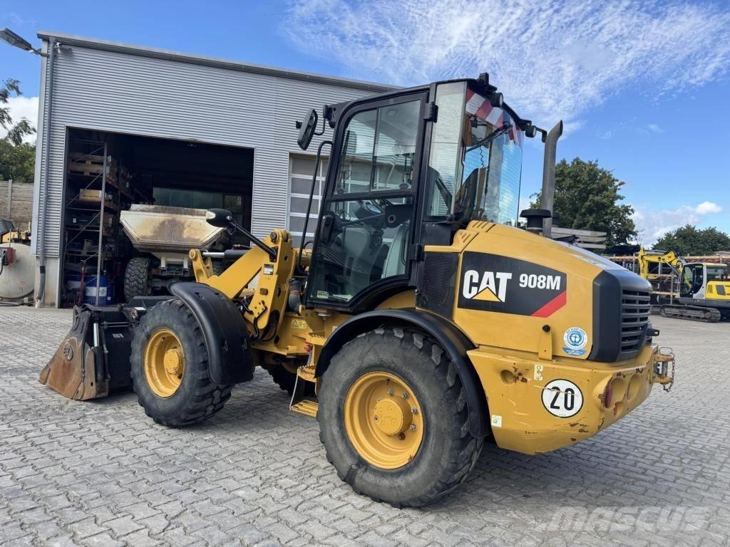 CAT 908M Kolesni nakladalci