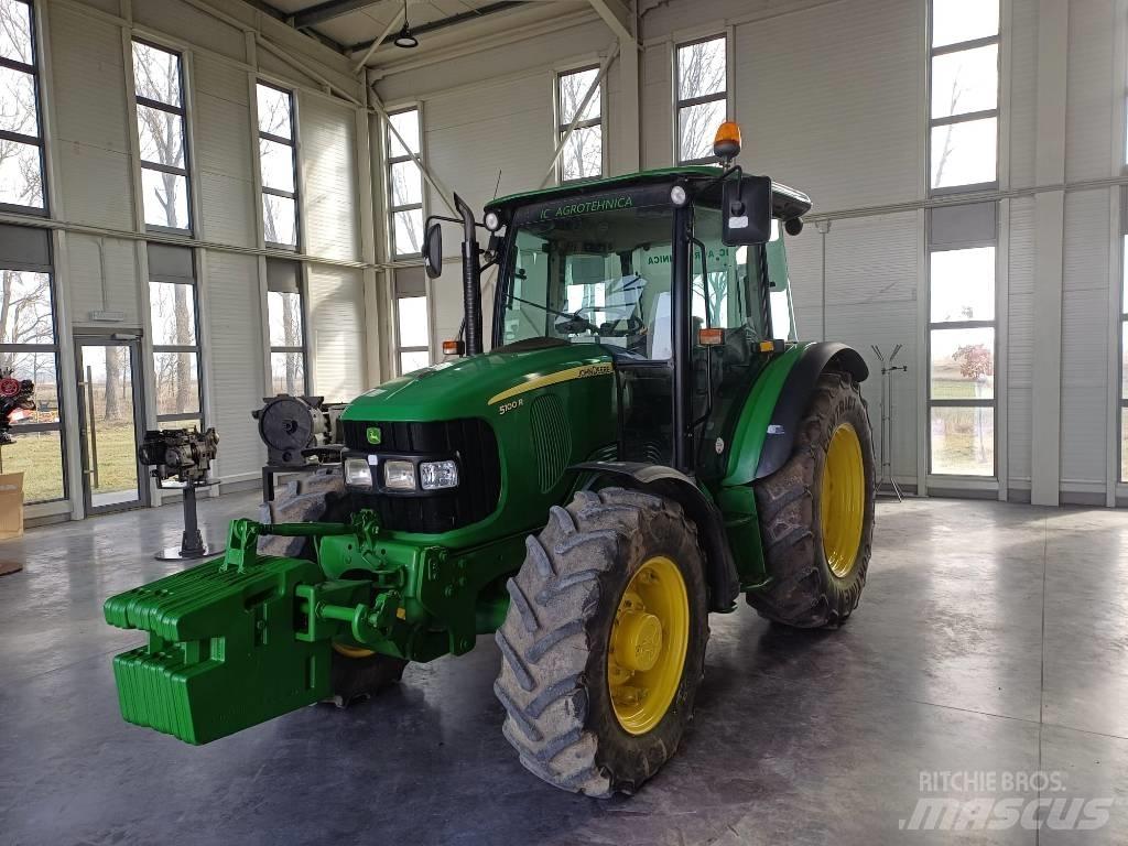 John Deere 5100 R Traktorji