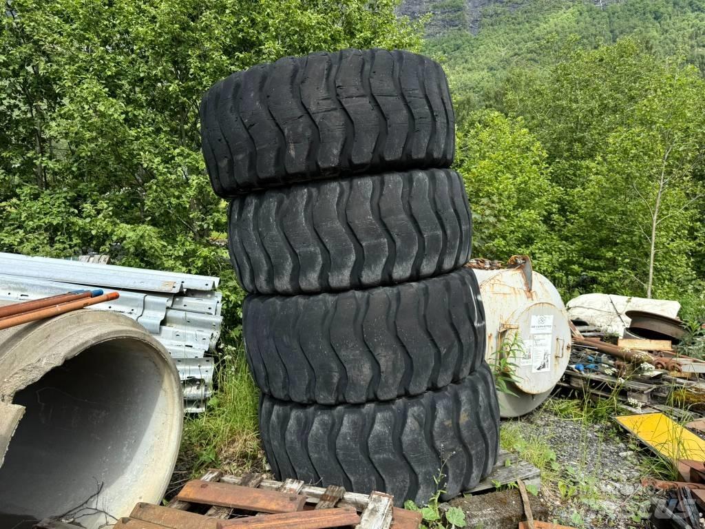 Goodyear 23,5R25 Gume, kolesa in platišča