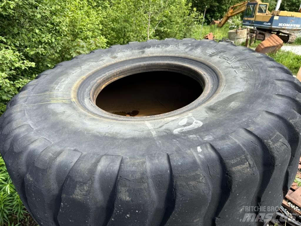Goodyear 23,5R25 Gume, kolesa in platišča