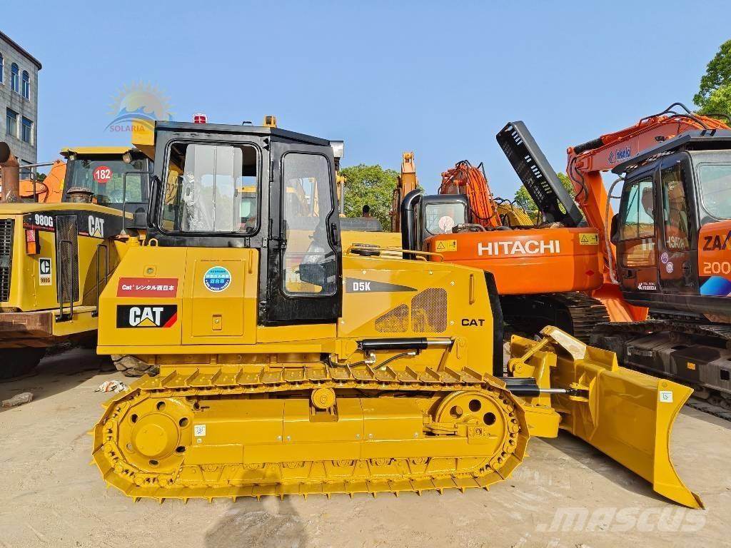 CAT D5K Buldožerji goseničarji