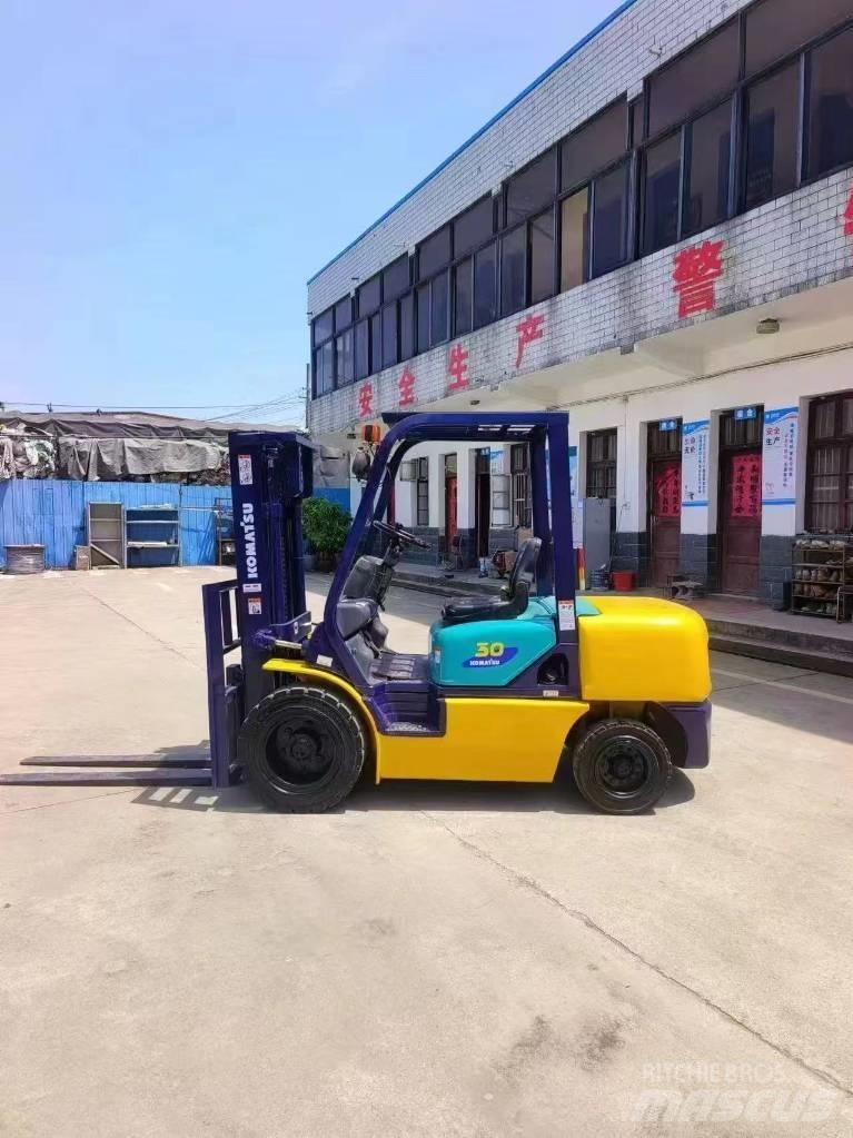 Komatsu FD 30 Dizelski viličarji