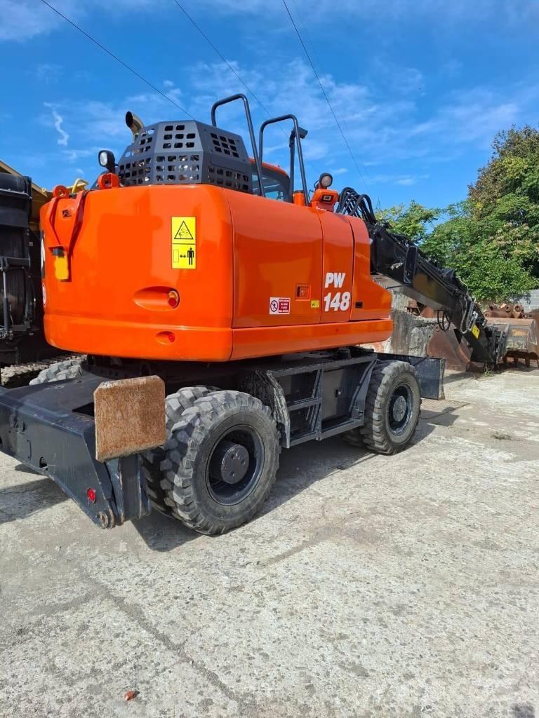 Komatsu PW 148-11 Bagri na kolesih