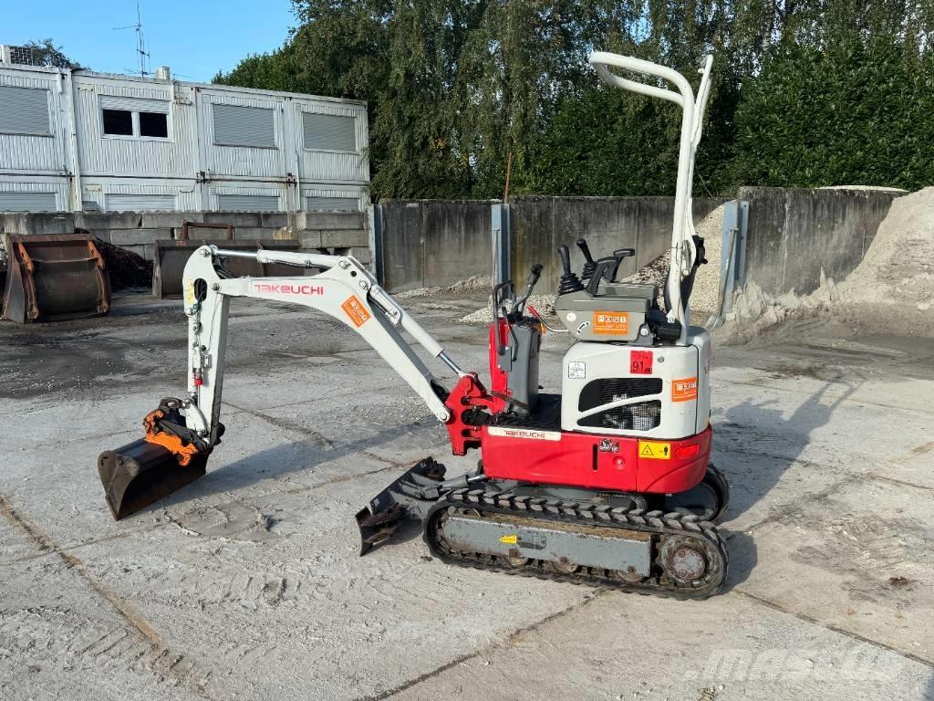 Takeuchi TB 210 R Mini bagri <7t