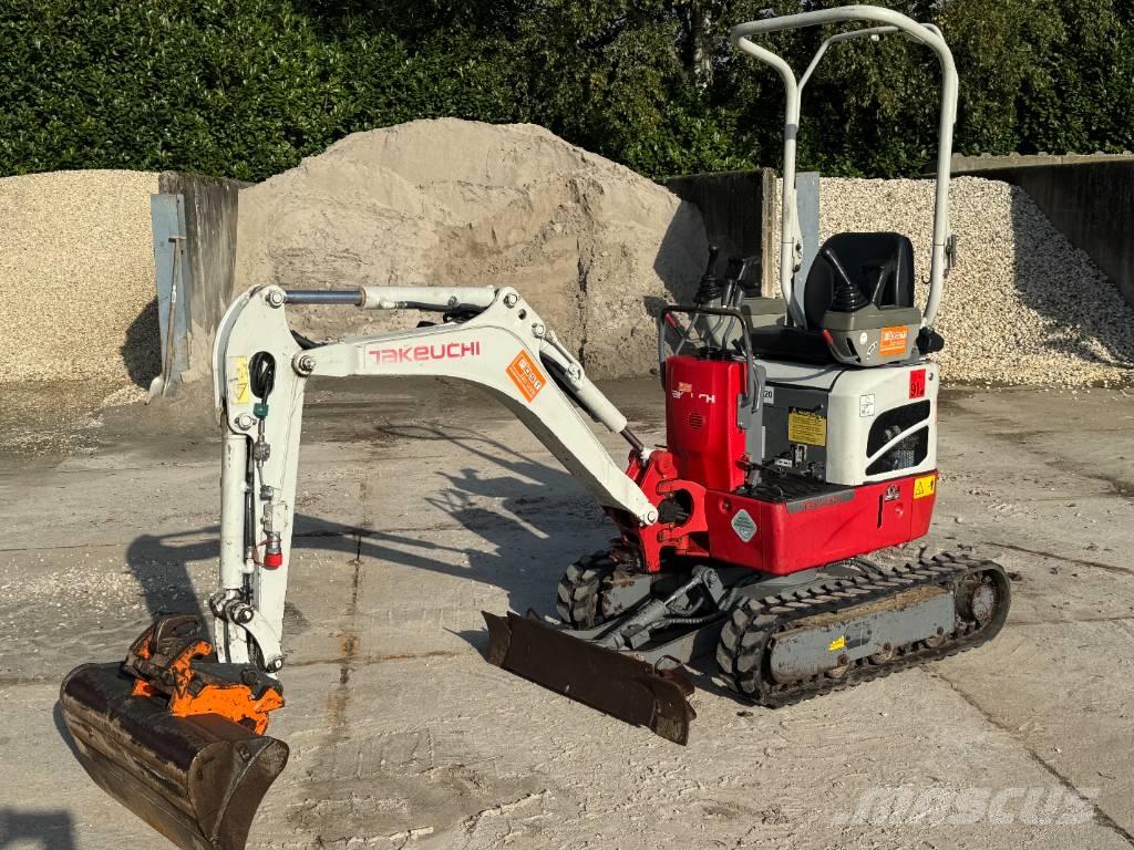 Takeuchi TB 210 R Mini bagri <7t