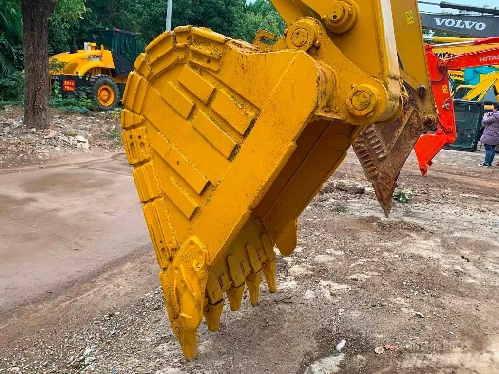 CAT 323 D L Bagri goseničarji