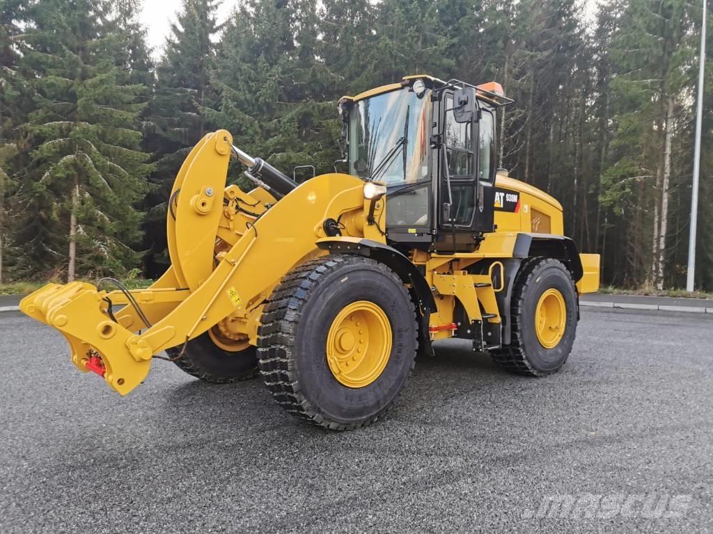 CAT 938M Kolesni nakladalci
