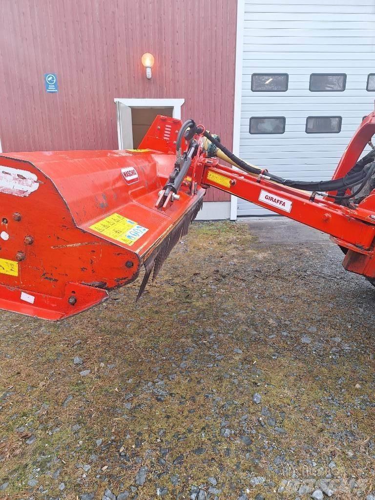 Maschio Giraffa 210 Kosilnice za pašnike