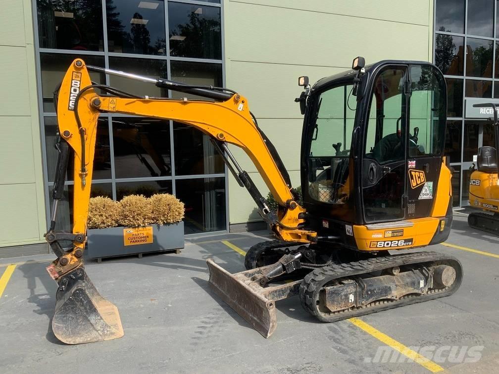 JCB 8026 CTS Mini bagri <7t
