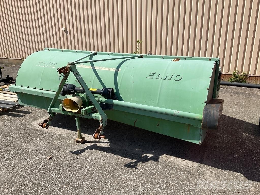 Elho TR 300 Obračalniki in zgrabljalniki