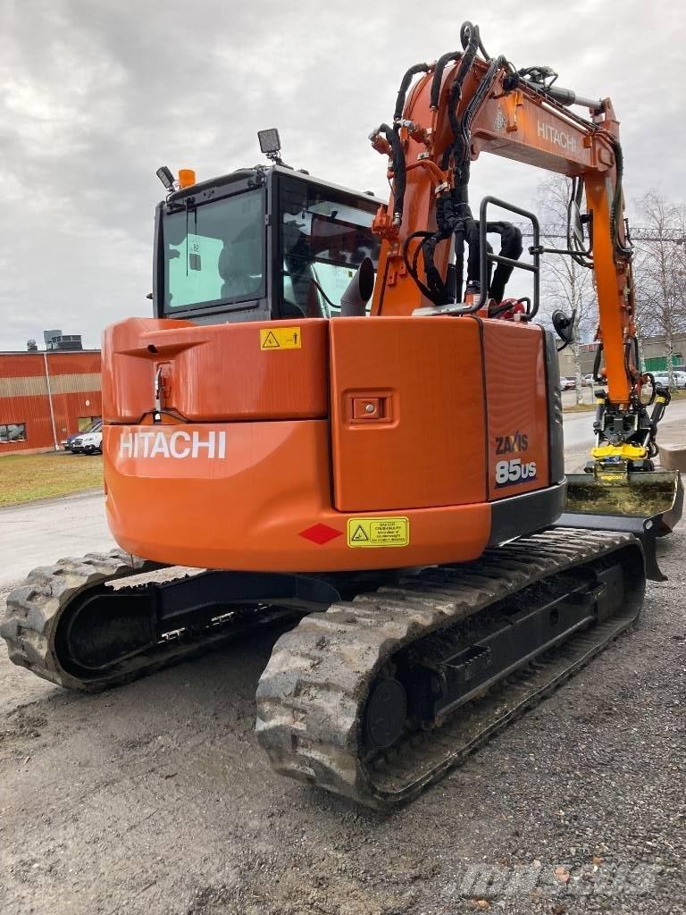Hitachi ZX 85 US-6 Midi bagri 7t – 12t
