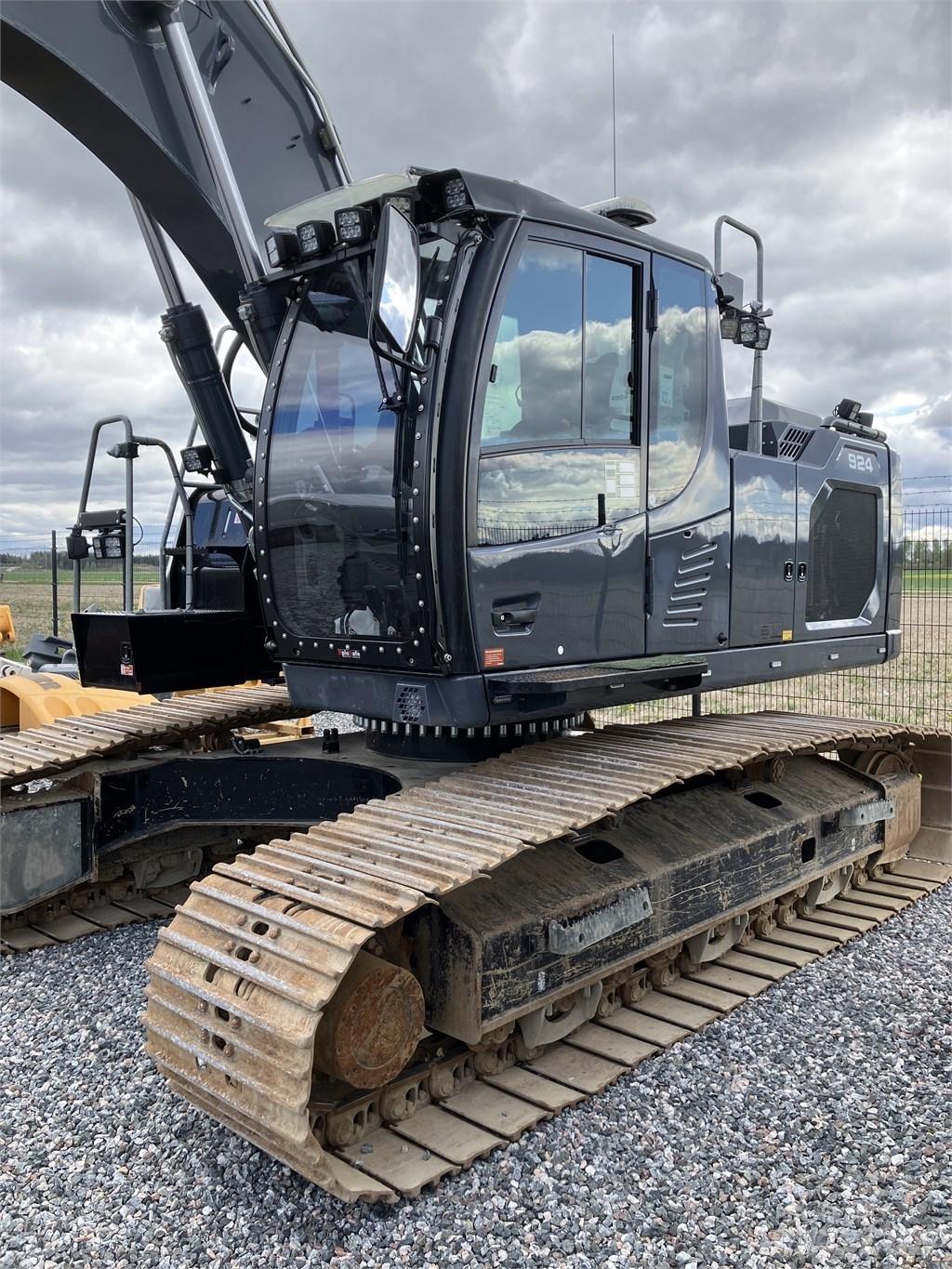 Liebherr R924 Bagri goseničarji