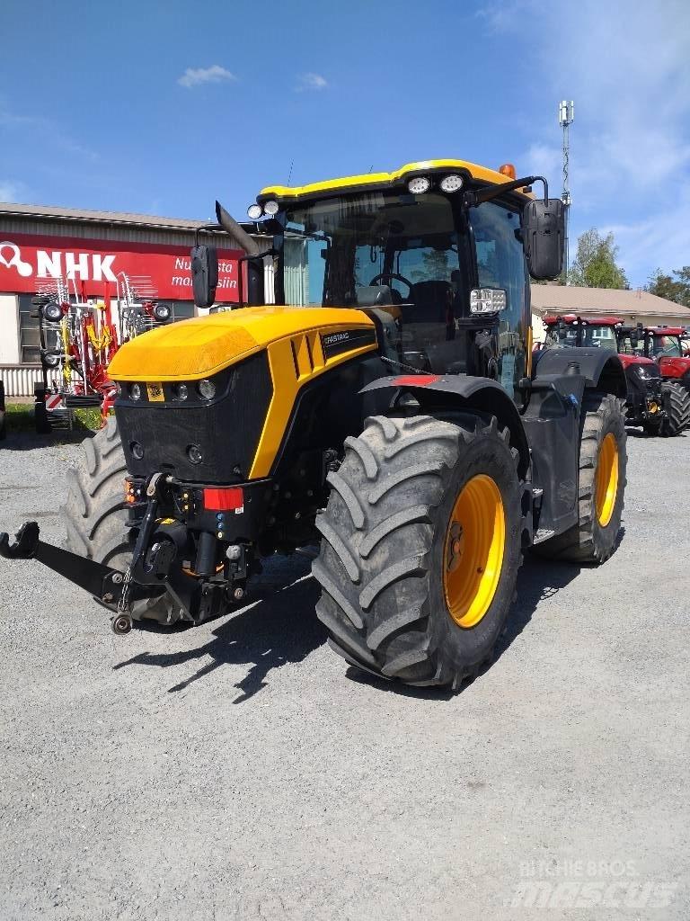 JCB Fastrac 4220 Traktorji
