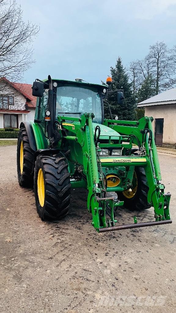 John Deere 5820 Traktorji