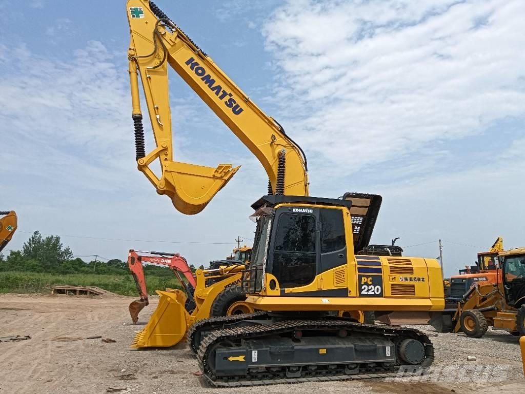 Komatsu PC 220-8 Bagri goseničarji