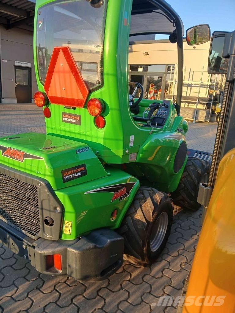 Avant 640i Skid steer mini nakladalci