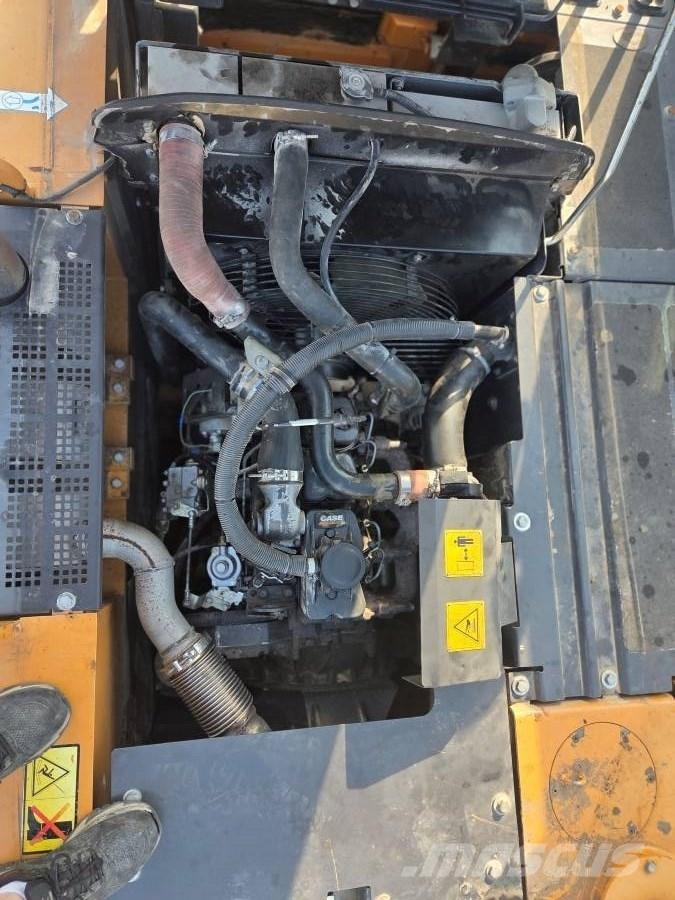 CASE WX 148 Bagri na kolesih