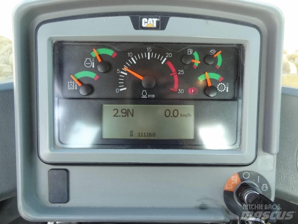 CAT 972 MXE Kolesni nakladalci