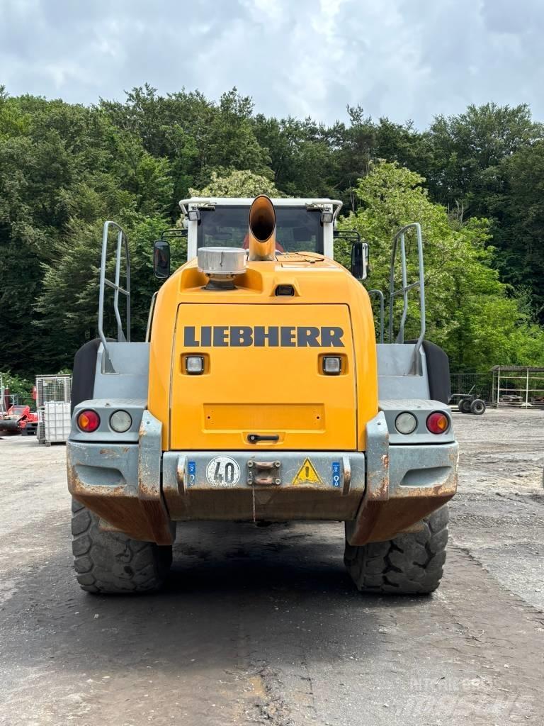 Liebherr L 576 Kolesni nakladalci
