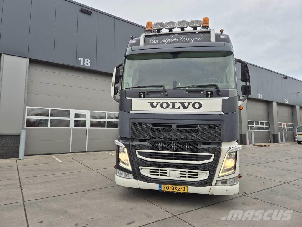 Volvo FH Avtomobili