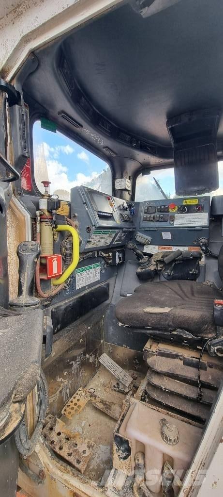 Sandvik LH 307 Podzemni nakladalci