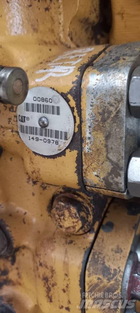 CAT 730 Menjalnik