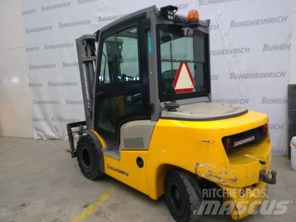 Jungheinrich DFG 430 Dizelski viličarji
