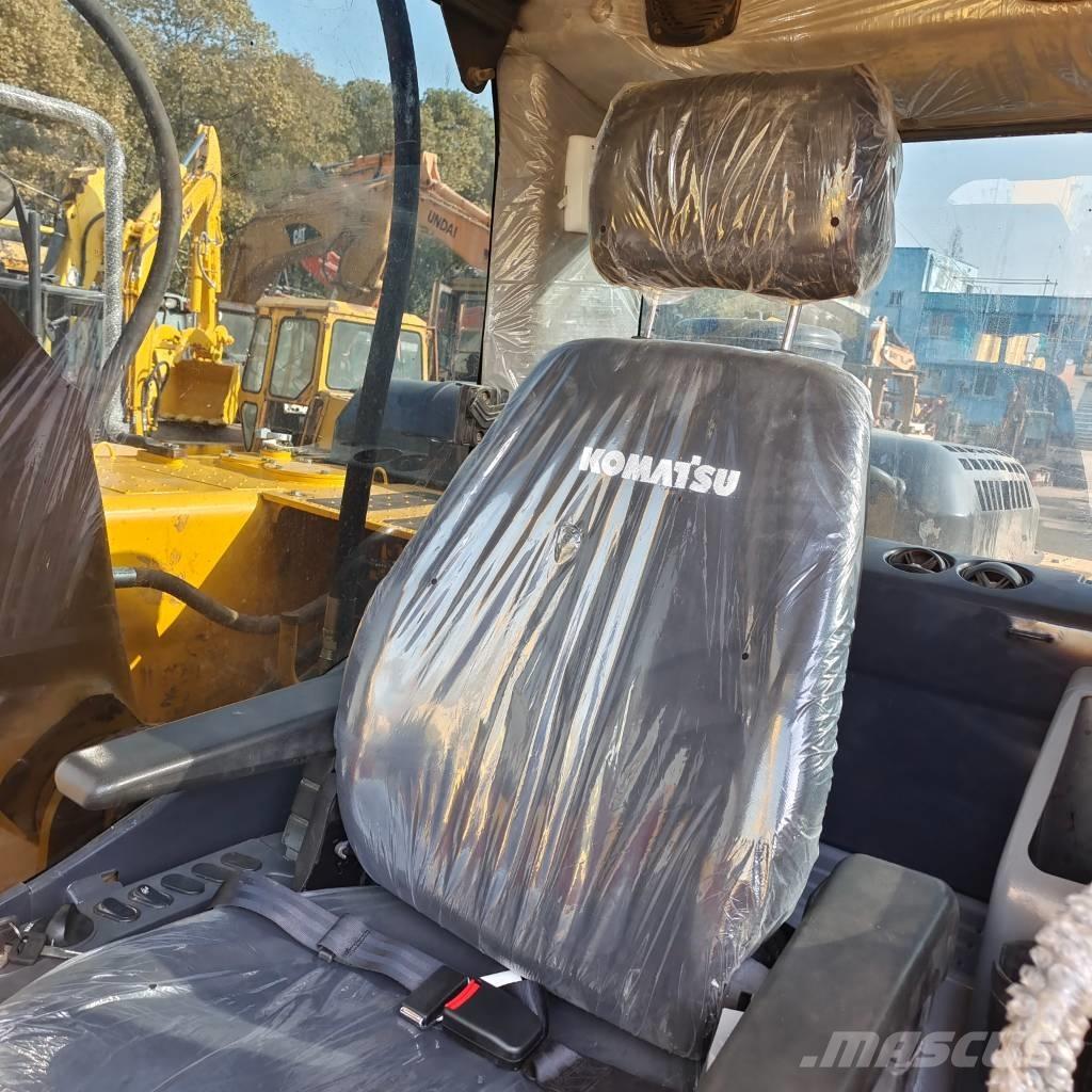 Komatsu PC 200-8 Bagri goseničarji