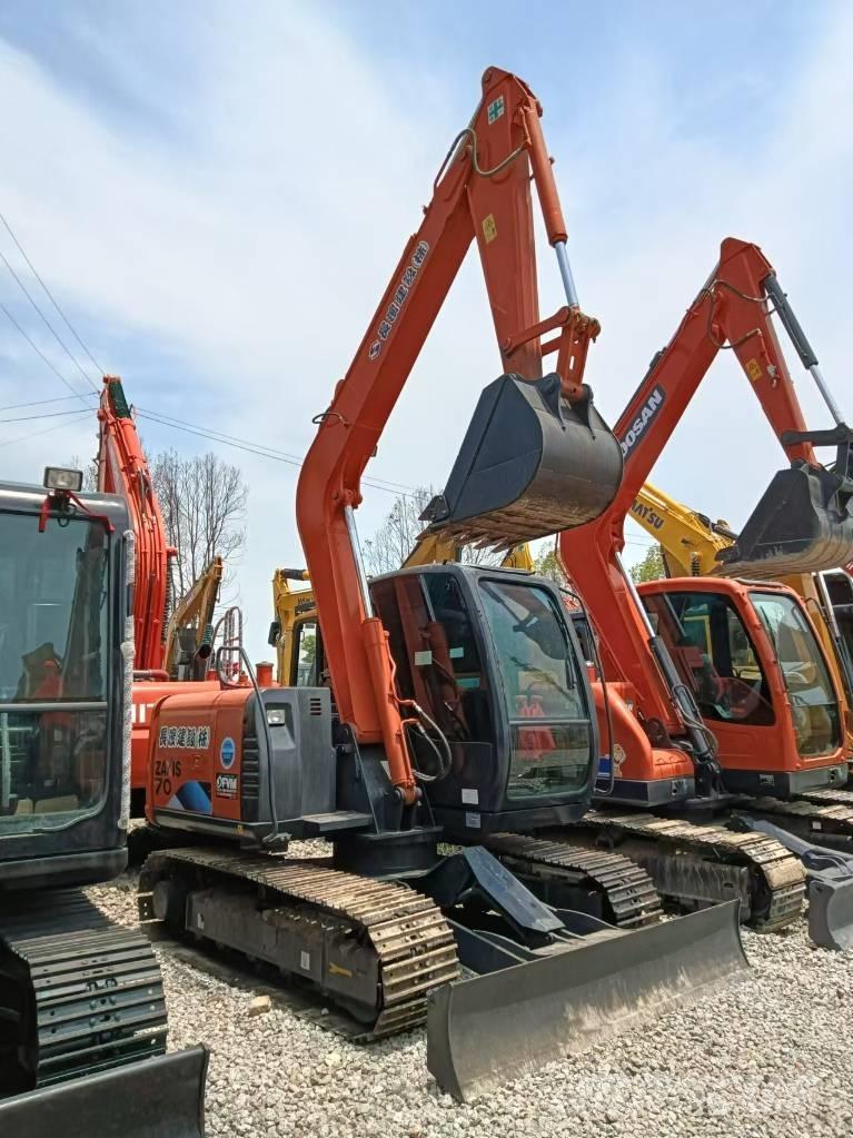 Hitachi ZX 70 Mini bagri <7t