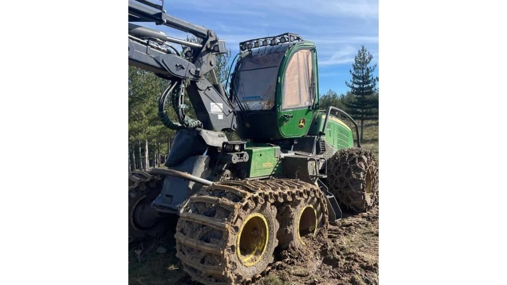 John Deere 1070 G Harvesterji