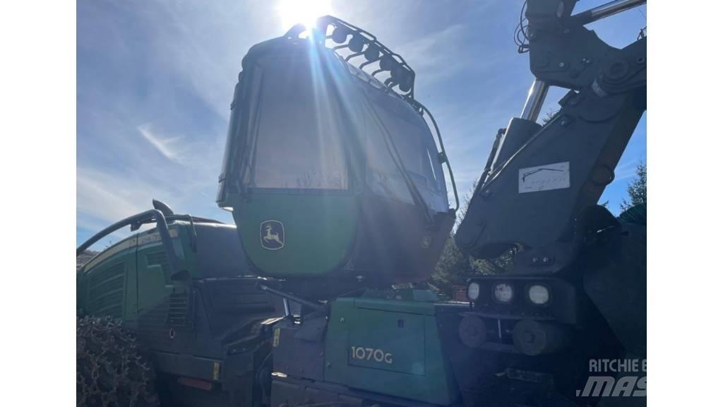 John Deere 1070 G Harvesterji