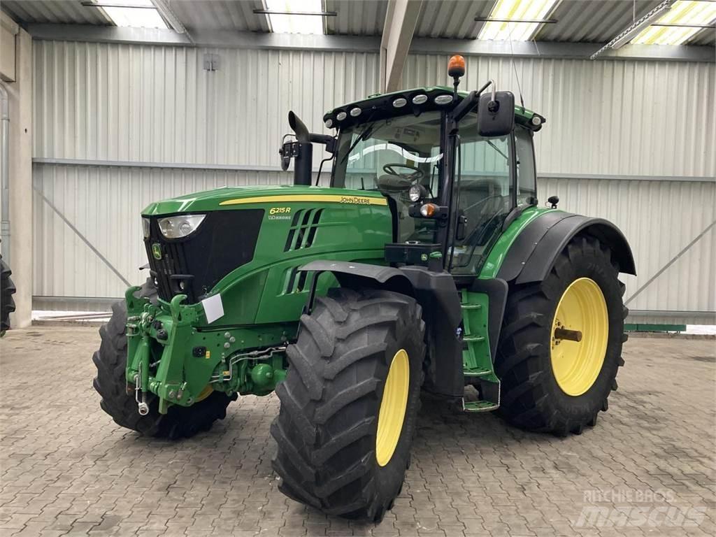 John Deere 6215R Traktorji