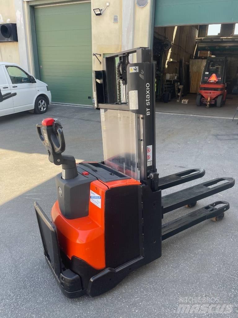 BT SWE200D Ročni električni viličar