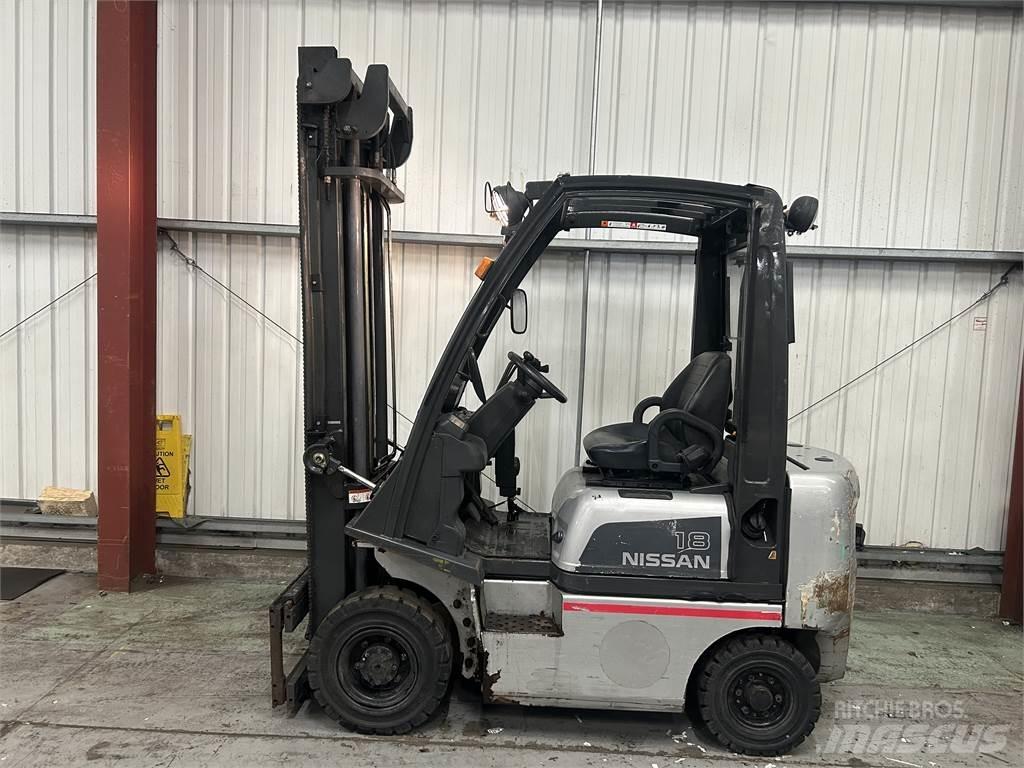 Nissan Y1D1A18Q Dizelski viličarji