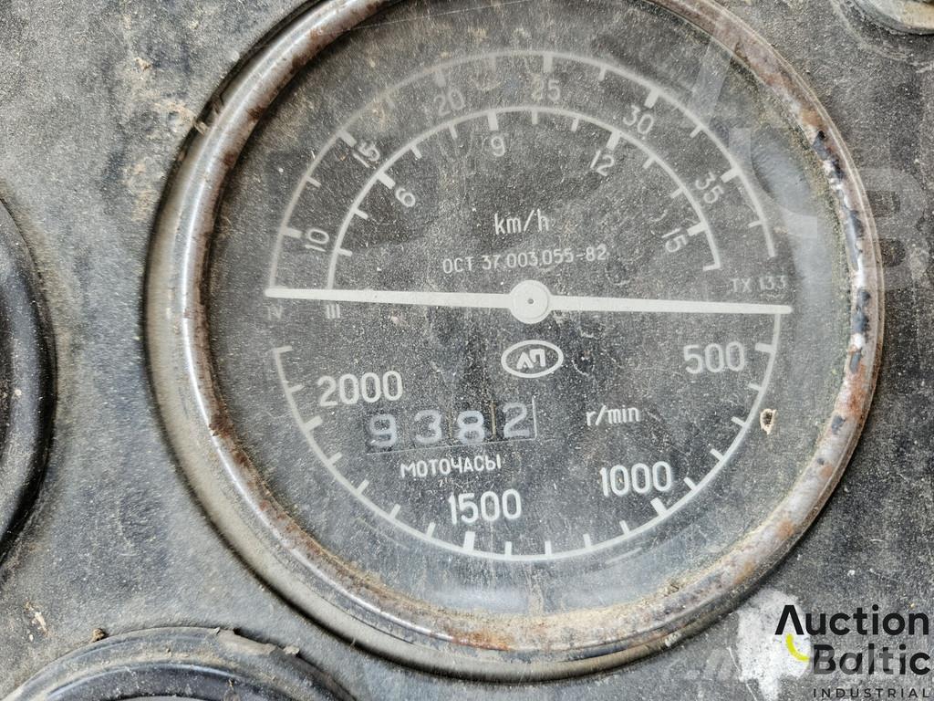  Kirovec K-701 Traktorji