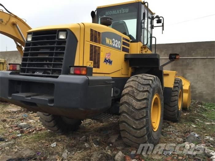 Komatsu WA 320-5 Kolesni nakladalci