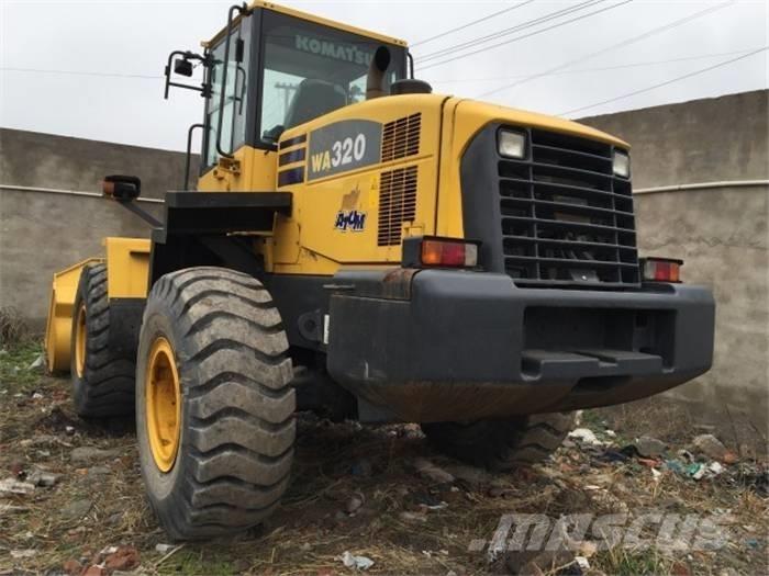 Komatsu WA 320-5 Kolesni nakladalci