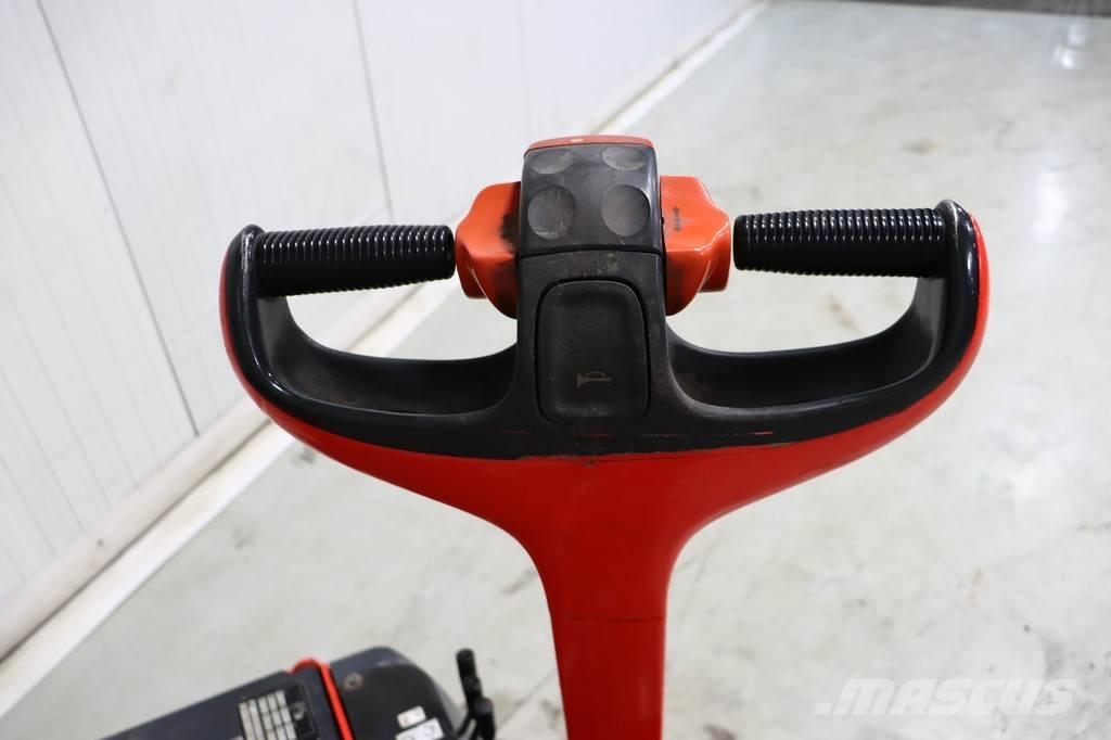 Linde L12AC Ročni električni viličar