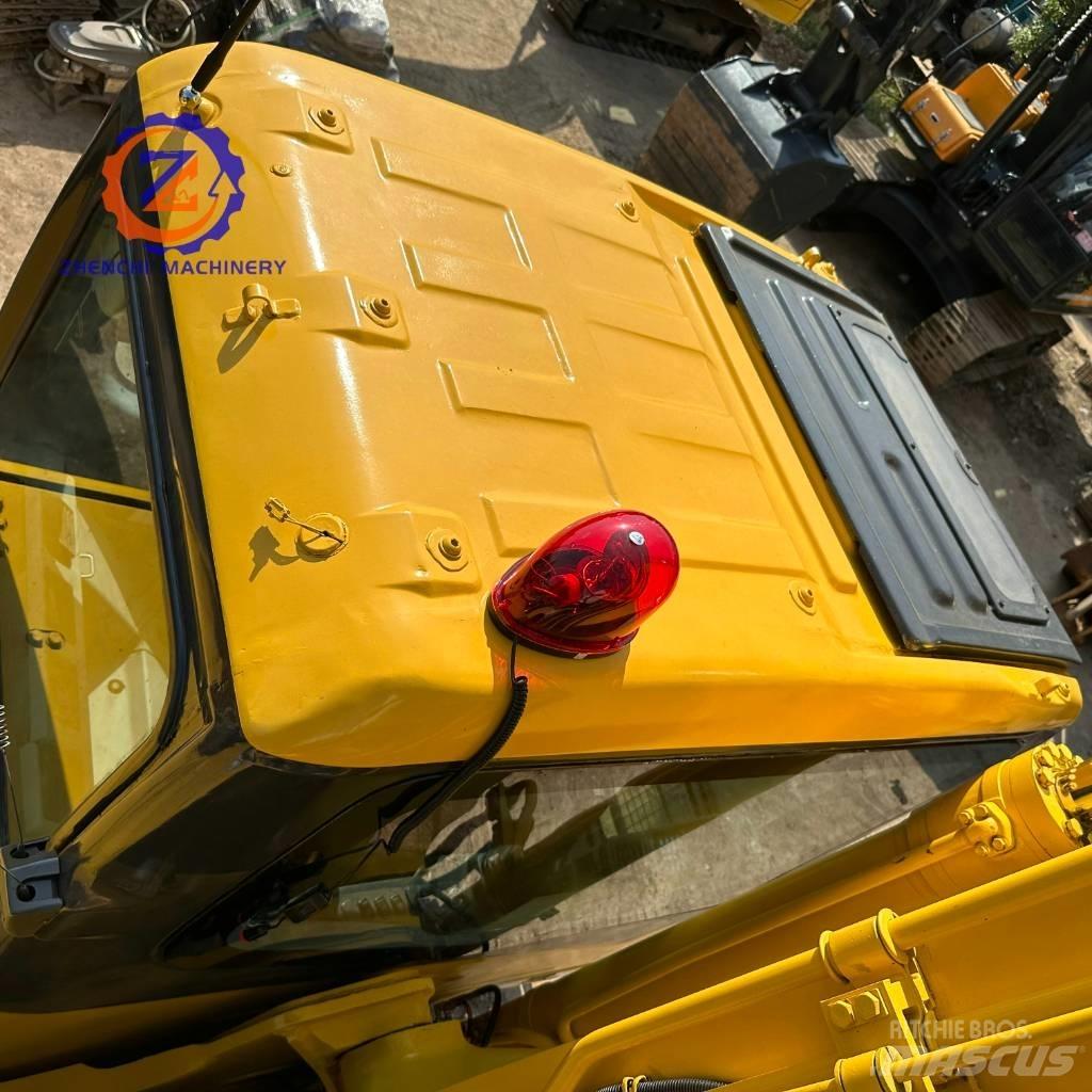 Komatsu PC 200 Bagri goseničarji