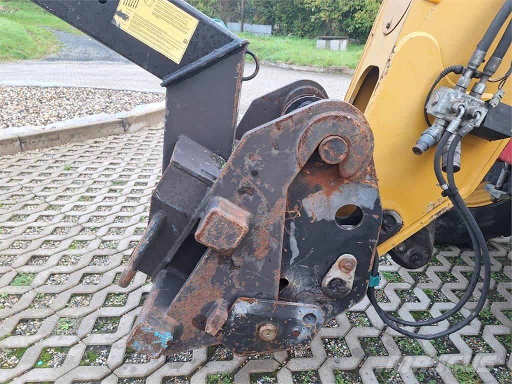 CAT TH 407 AG 4X4 Drugi