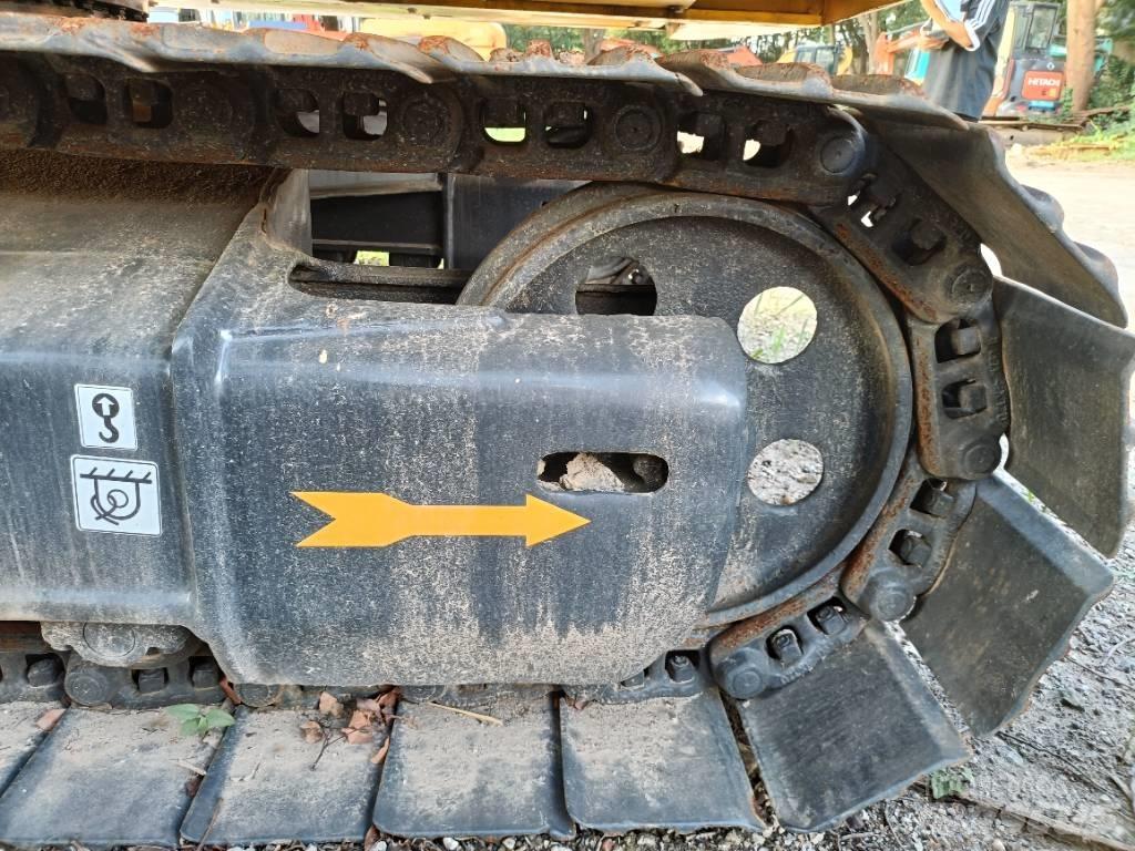 Komatsu PC 130 Bagri goseničarji