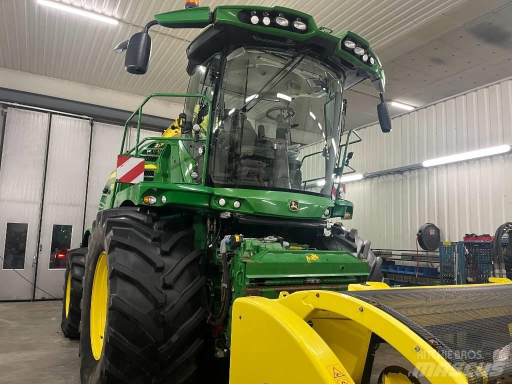 John Deere 8300i Stroji za krmo na lastni pogon