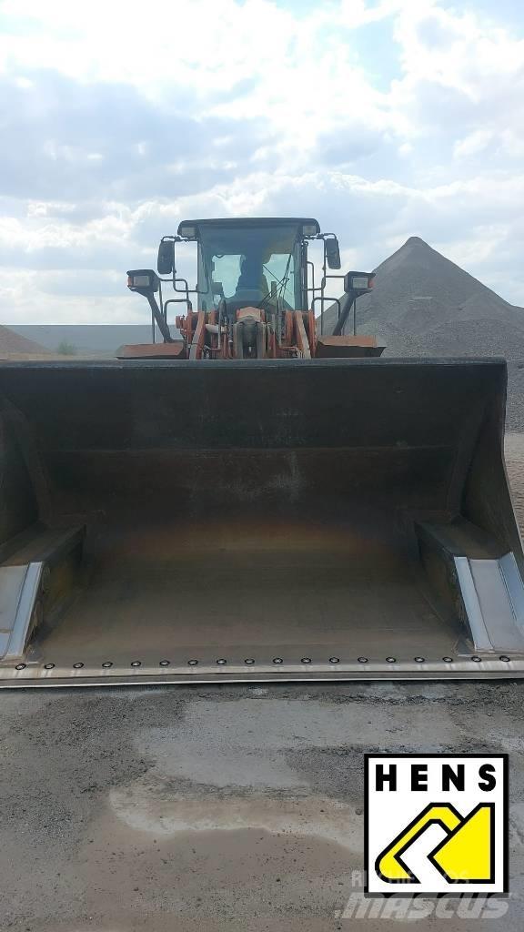 Hitachi ZW 310 Zglobni demperji